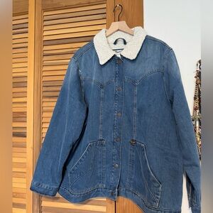 Wrangler Sherpa Jean jacket